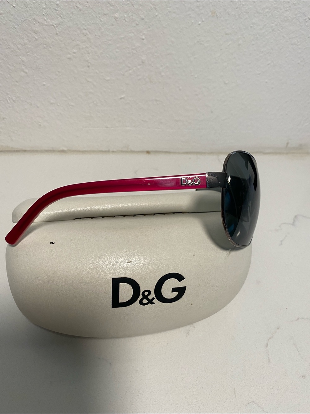 D&G Womens Shield Sunglasses in Dark Gray and Black - Picture 5 of 6